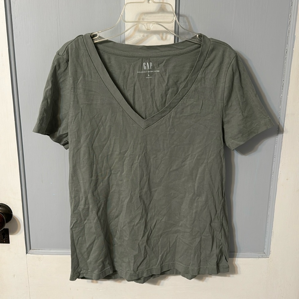 V neck t shirt